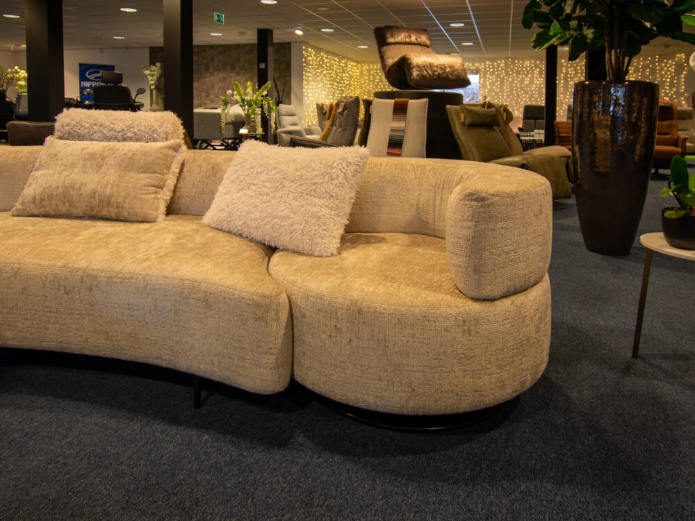 Bank Milaan compleet incl. kussens showroommodel - Afbeelding 2