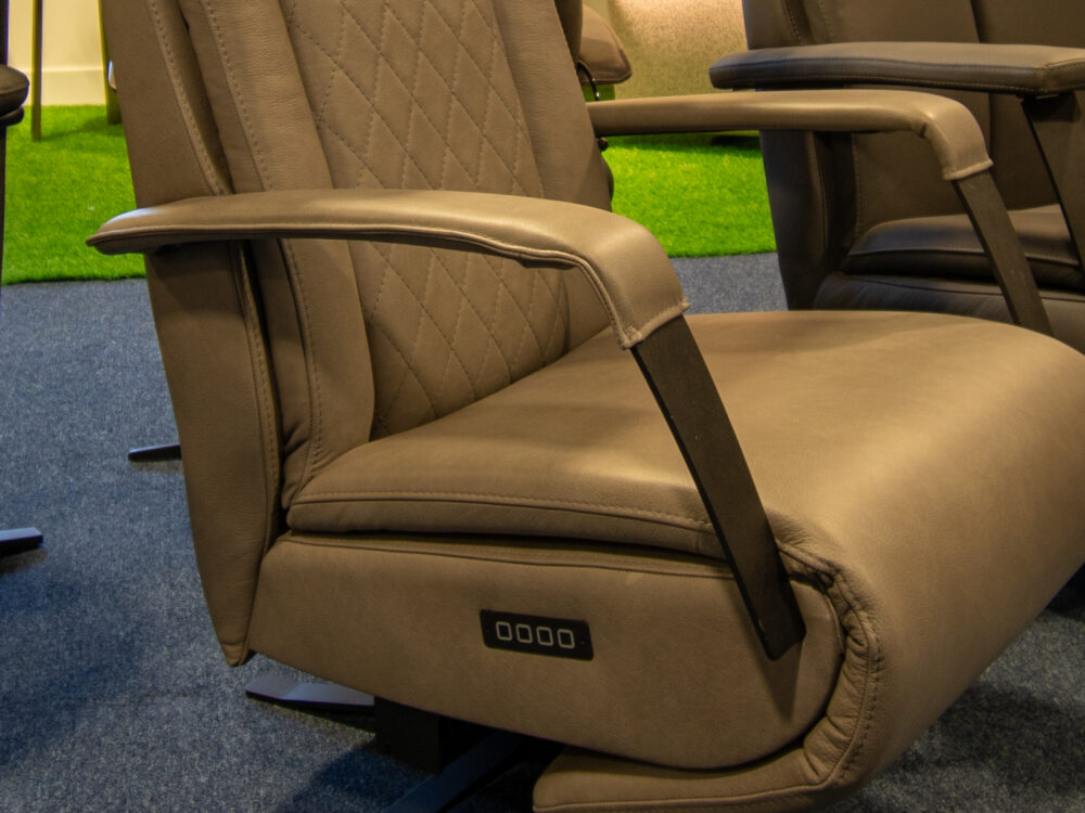 Chill- Line Magic Jaxx showroommodel met sta-op functie - Afbeelding 8